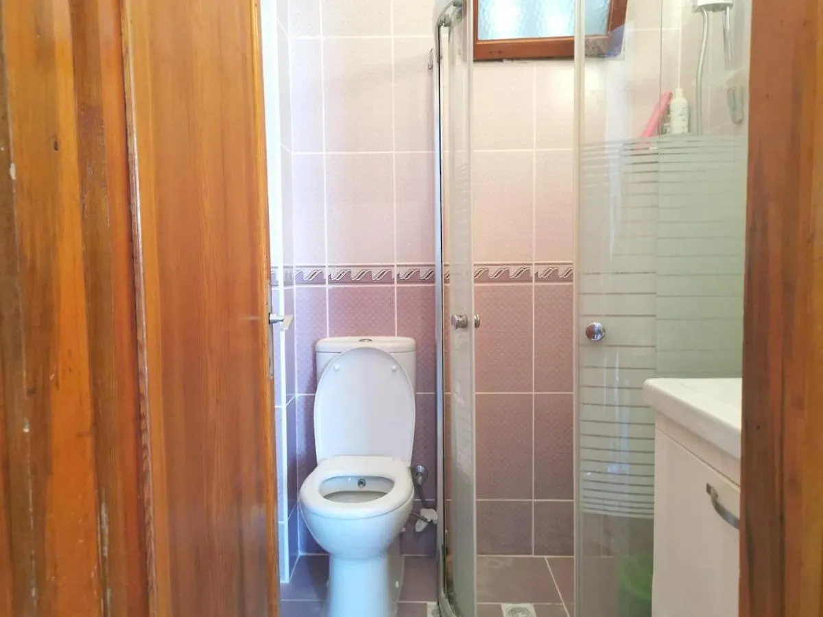 Peaceful Apartment 150 M From The Sea Kusadasi