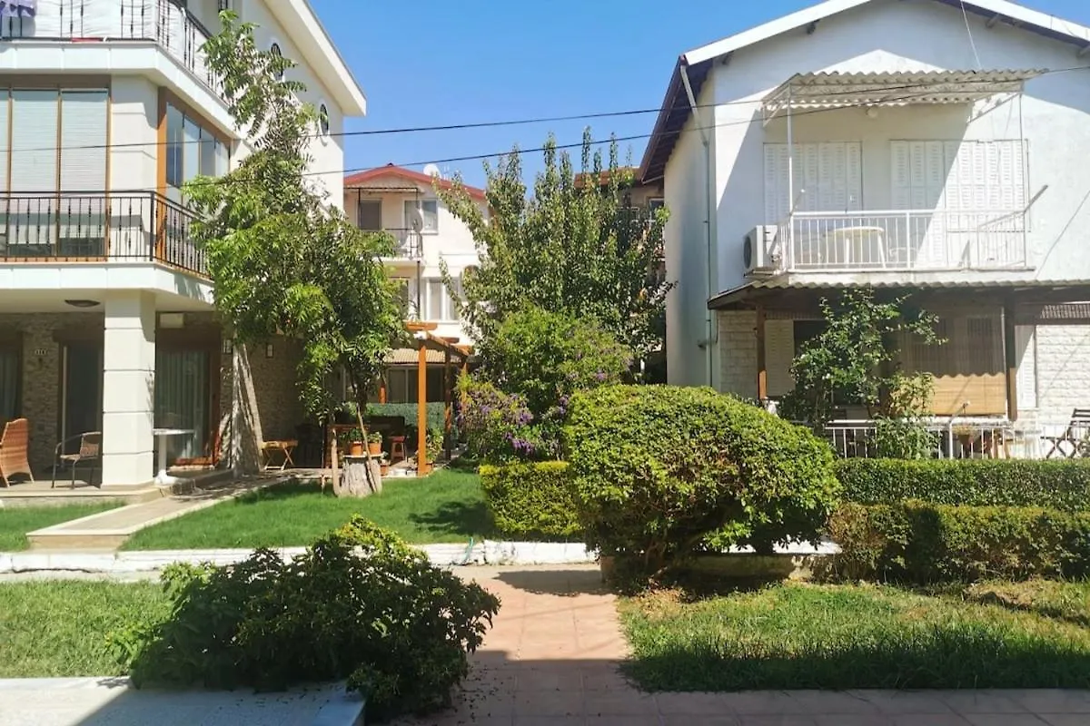 Peaceful Apartment 150 M From The Sea Kusadasi